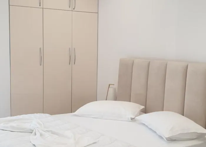 Tirona Apartment Durrës